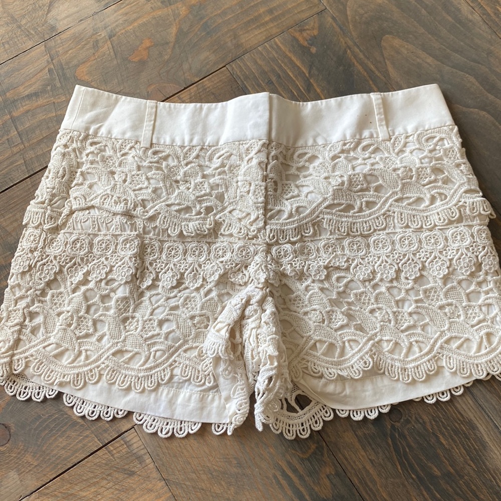 Women’s lace shorts, LOFT, color: cream, size 4